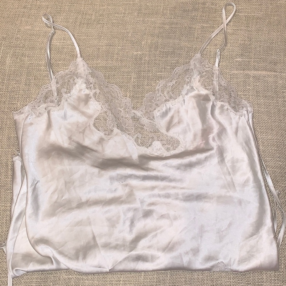 VICTORY SECRET VINTAGE SLIP TOP